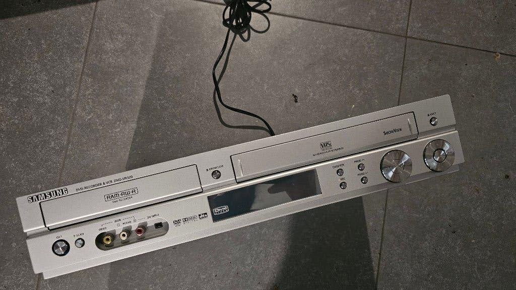 Samsung combi lecteur / graveur DVD / VHS, TV, Hi-fi & Vidéo, Enlèvement ou Envoi, Utilisé, Enregistreur DVD, Samsung