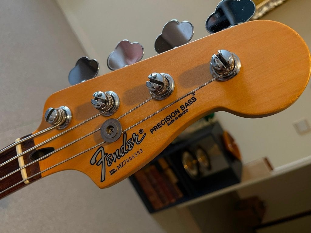 Fender Standard Precision Bass, Muziek en Instrumenten, Snaarinstrumenten | Gitaren | Bas, Ophalen of Verzenden, Gebruikt