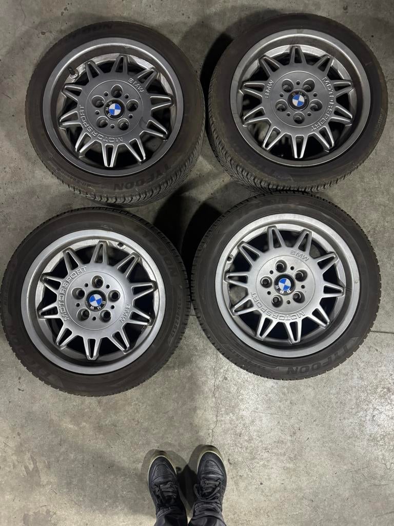 BMW Styling 22 Sunflower 17inch E36 Orgineel, Ophalen, 17 inch, Band(en)