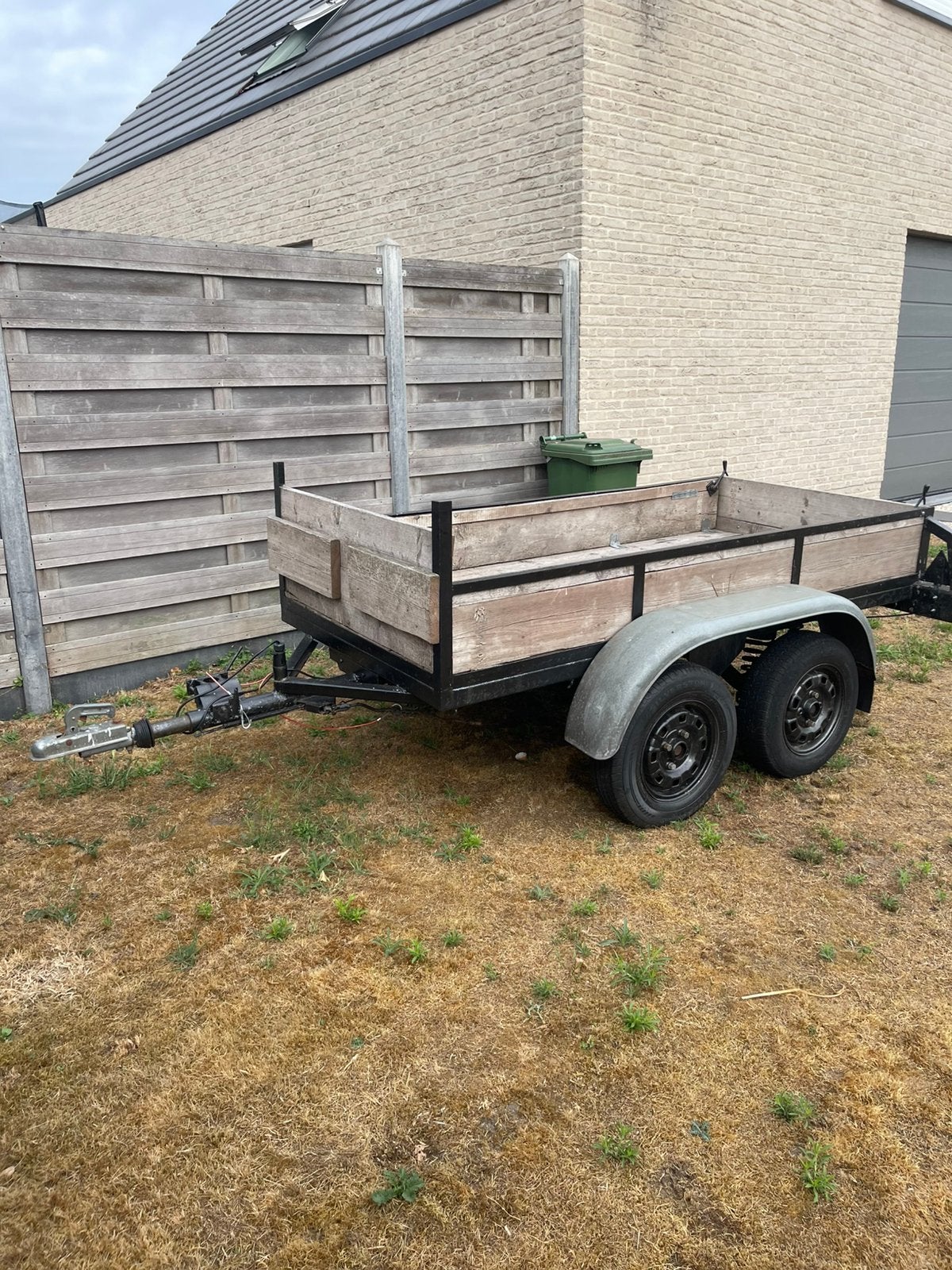 Geremde dubbelasser aanhangwagen, Ophalen, Zo goed als nieuw