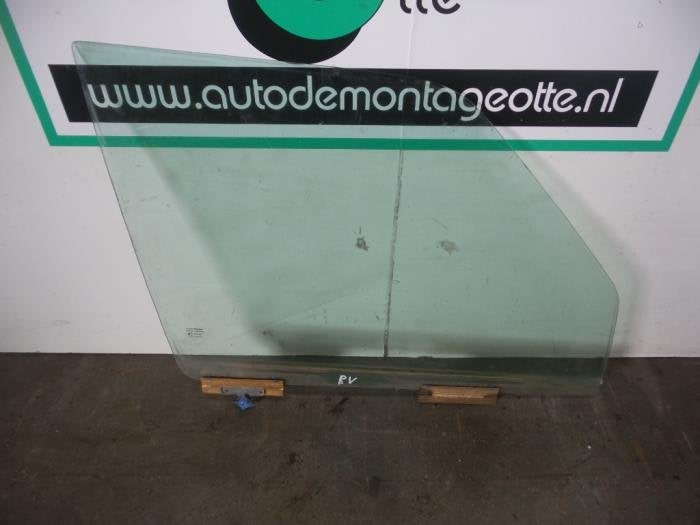 Vitre portière 4portes avant droite d'un Landrover Range Ro, Land Rover, -, Utilisé, -