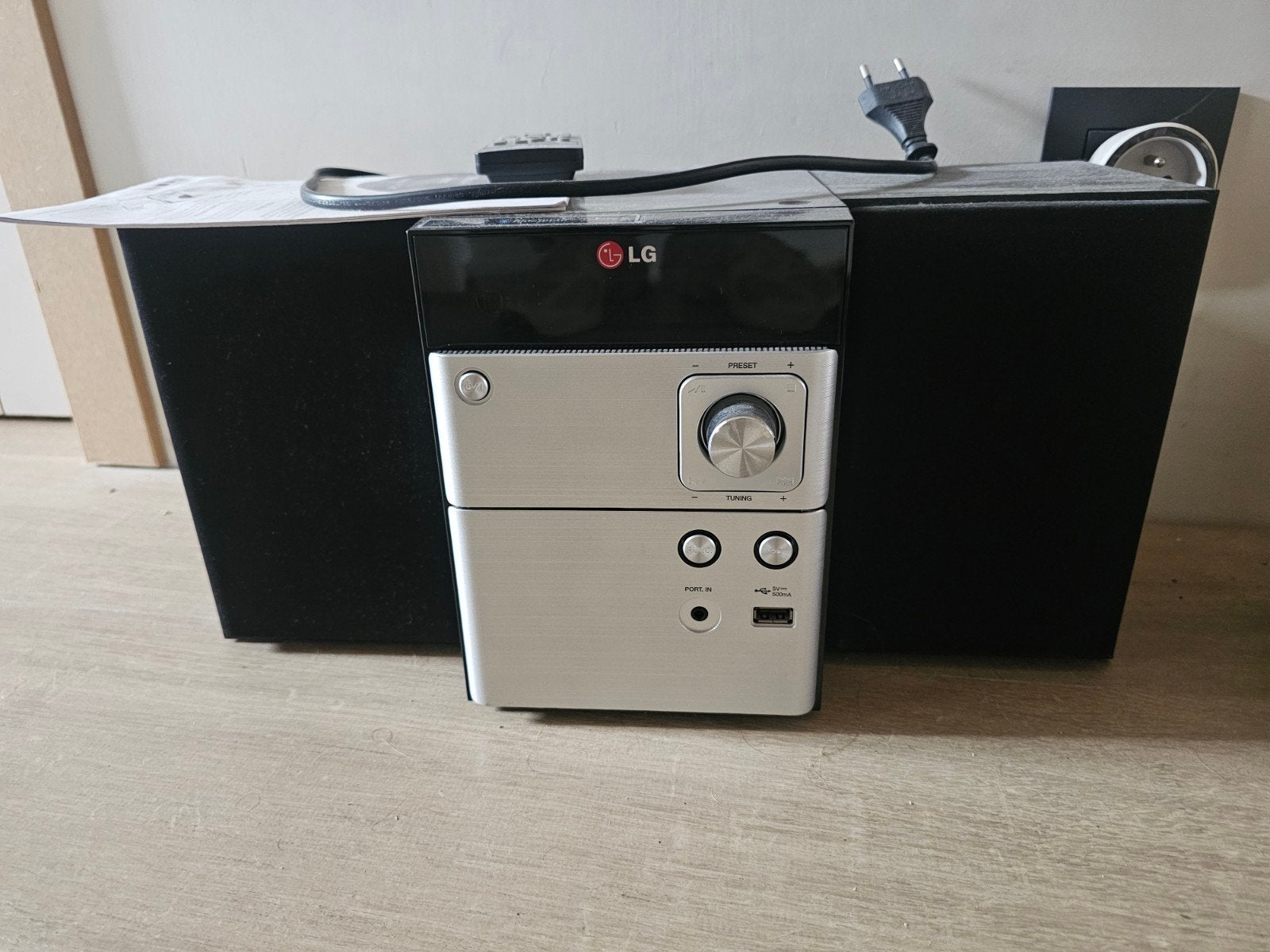 LG stereo, Ophalen