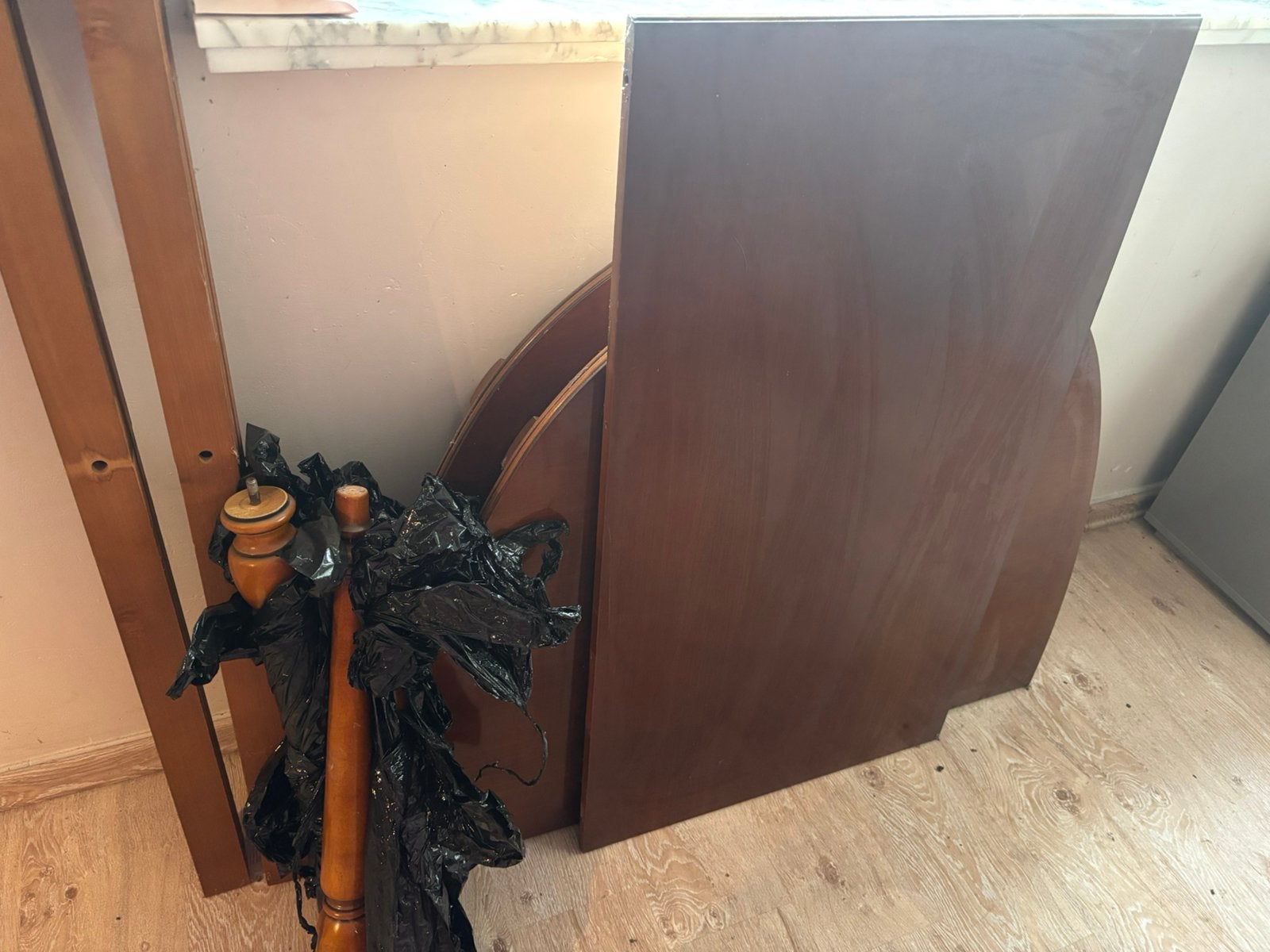 Eiken antieke eettafel en stoelen, Huis en Inrichting, Ophalen, Zo goed als nieuw, Ovaal
