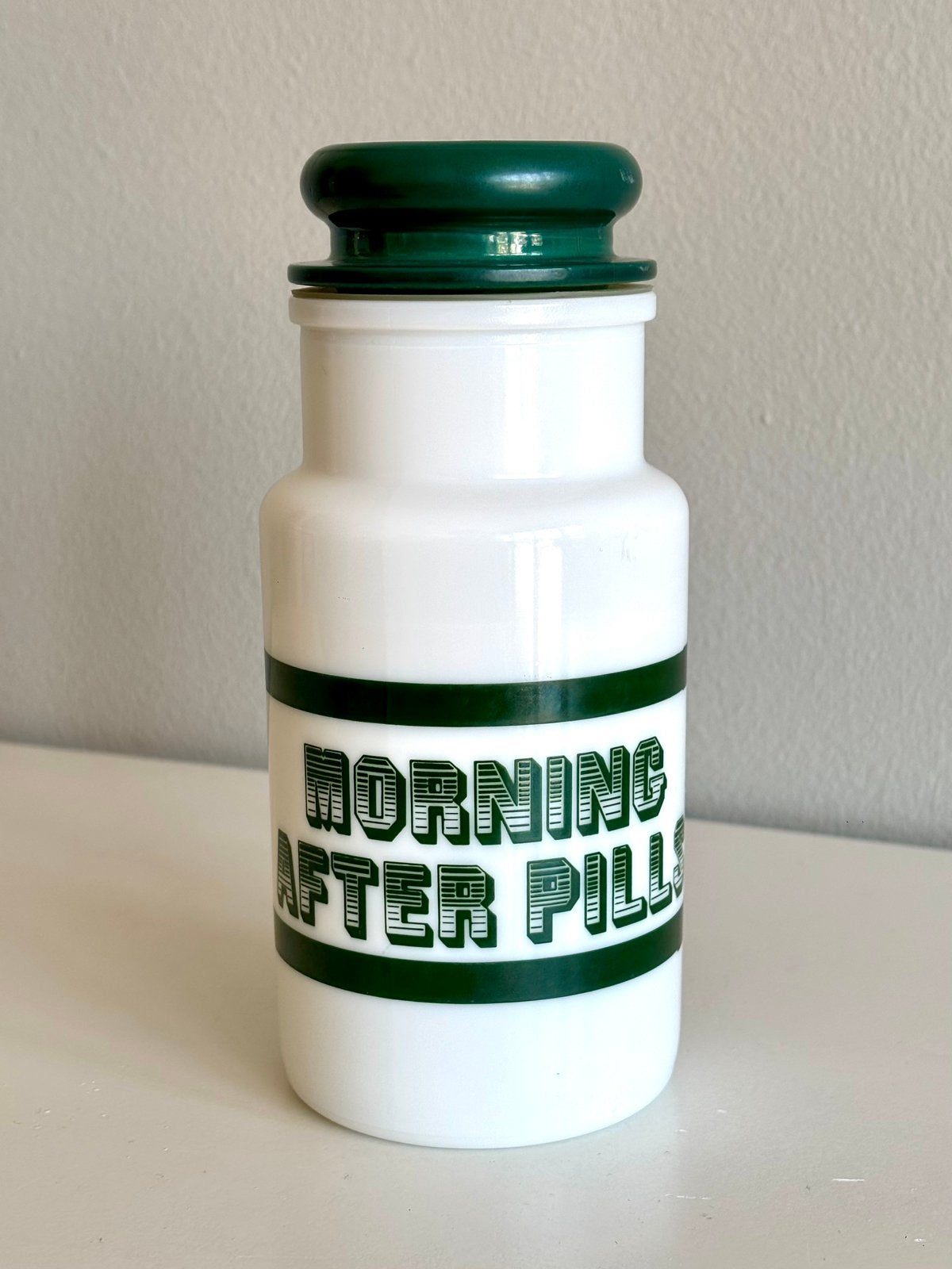 Vintage witte glazen fles “Morning After Pills”, Ophalen of Verzenden