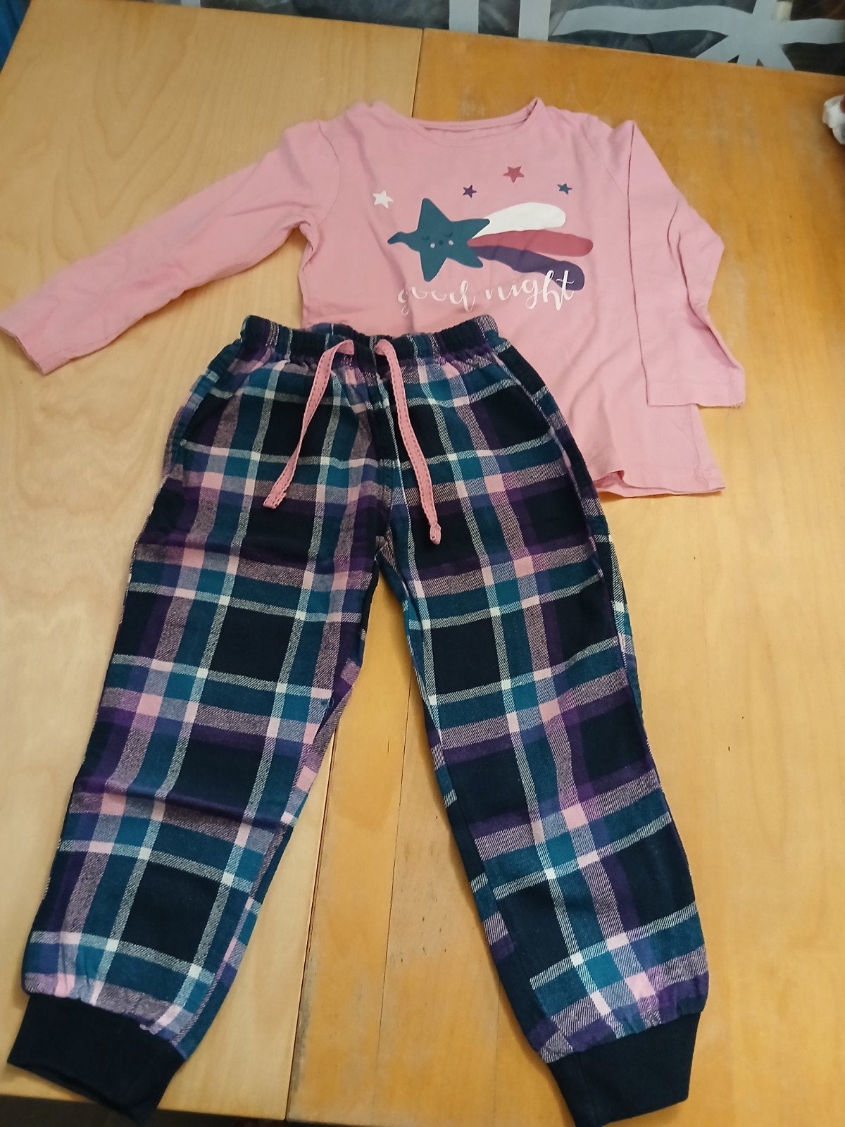 Pyjama maat 98/104, Kinderen en Baby's, Kinderkleding | Maat 104, Ophalen of Verzenden