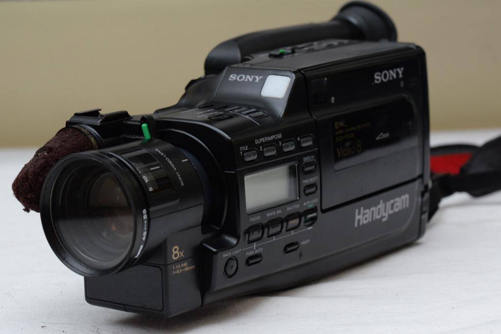 Sony Video Camera CCD-F500E Video 8, Enlèvement ou Envoi, 8 mm, Caméra