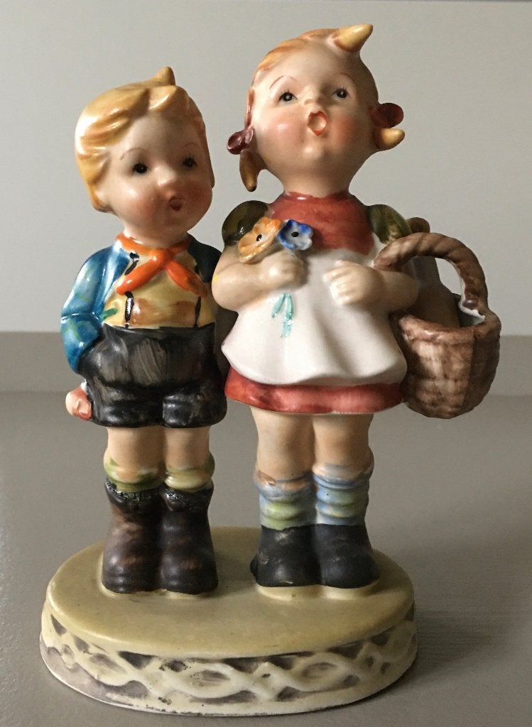 Hummel imitatiebeeldjes uit de jaren 50, Ophalen, Zo goed als nieuw, Hummel