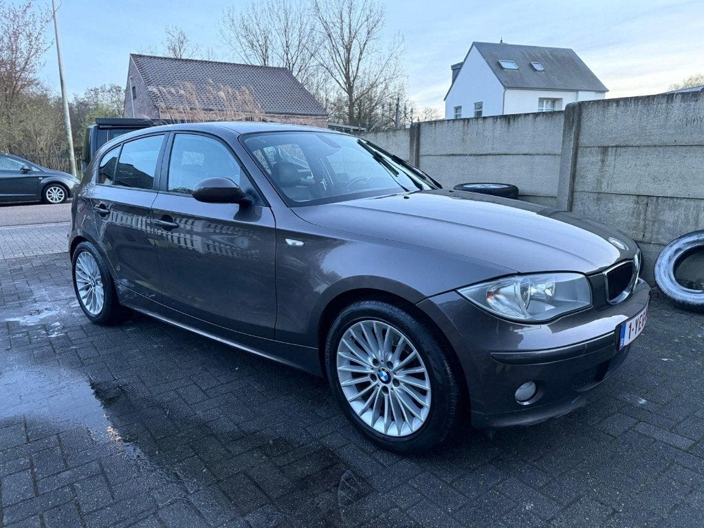BMW 120D 215Pk/leder/gekeurd/nieuwe turbo, Auto's, 1998 cc, Zwart, 4 cilinders, Bruin
