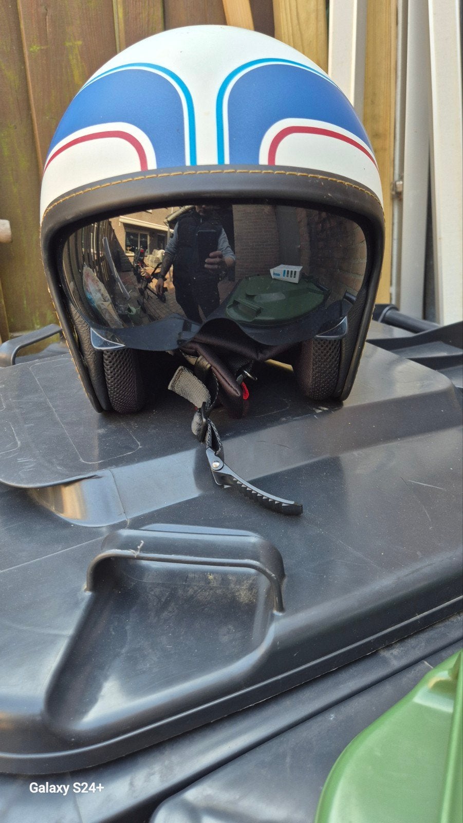 casque de moto scooter à vendre z.g.a.n, Enlèvement ou Envoi, Comme neuf, Small