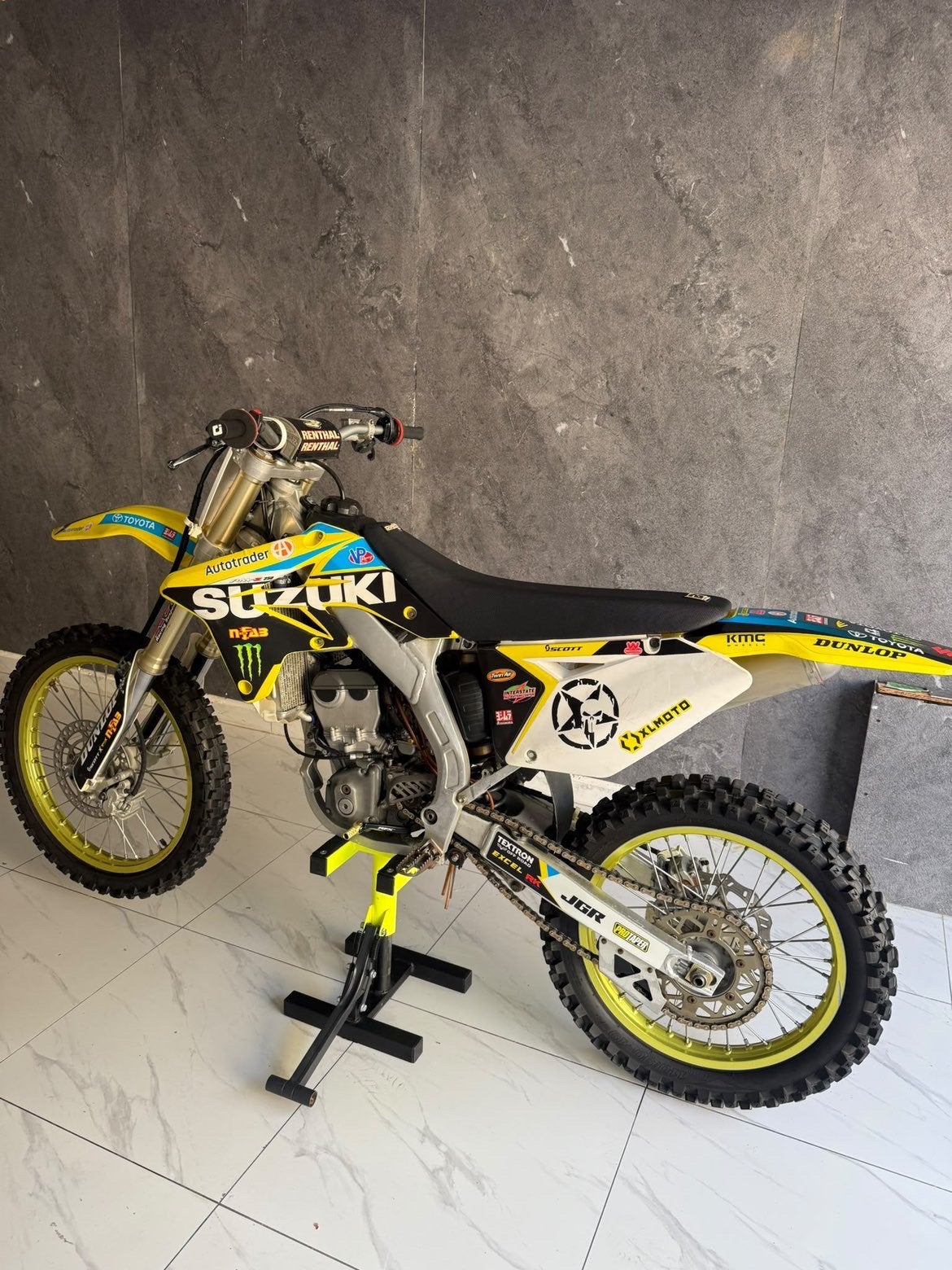 Suzuki rmz250, Ophalen, Zo goed als nieuw