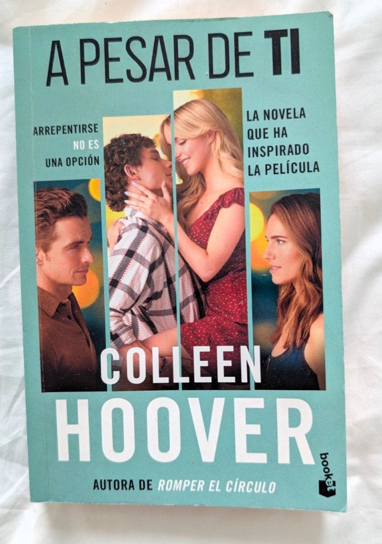 livre en español A pesar de ti de Colmena Hoover, Colleen Hoover, Enlèvement, Utilisé, Autres types