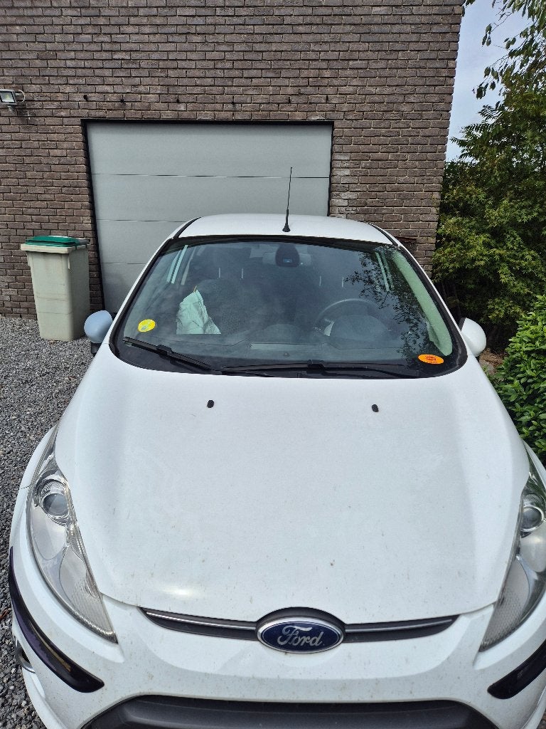 Ford fiesta diesel accidenté, Ophalen, Wit, 1560 cc, Ford