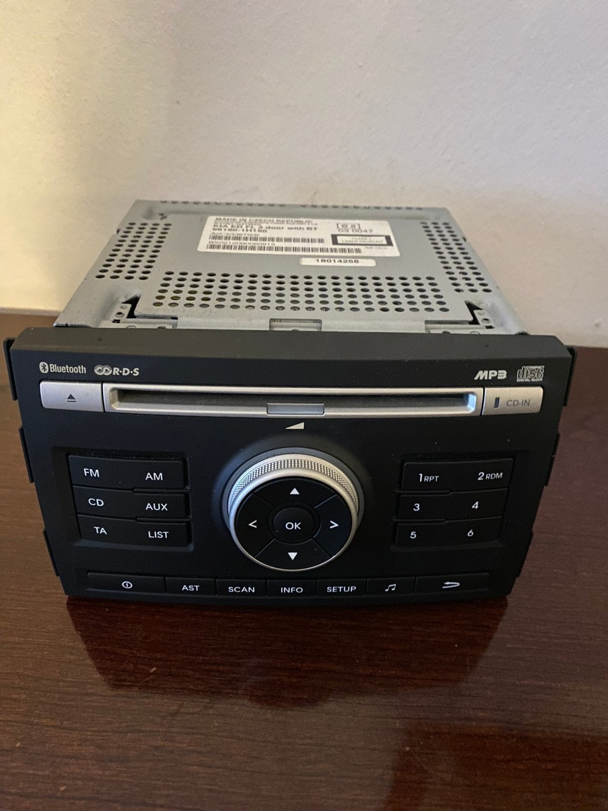 Radio cd mp3 Bluetooth voiture kia, Autos : Divers, Enlèvement, Comme neuf