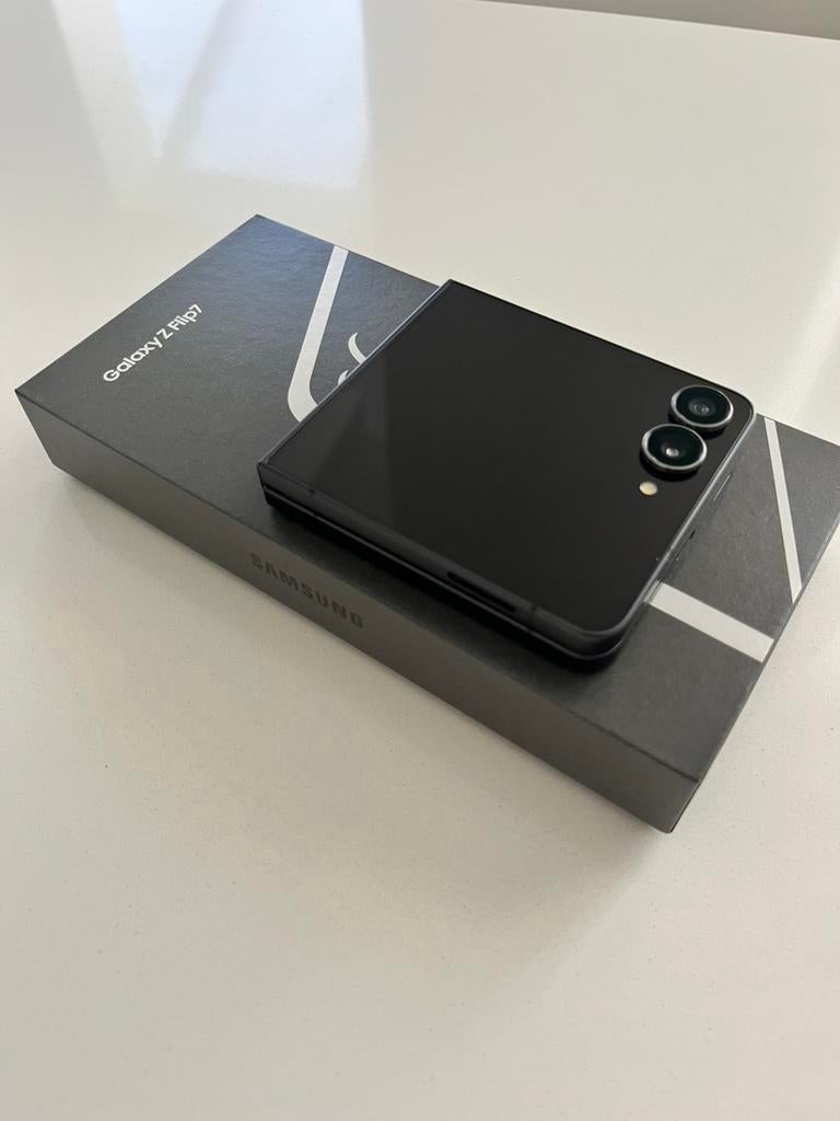 Samsung galaxy Z flip 7, Ophalen of Verzenden, Zo goed als nieuw, Galaxy Z Flip