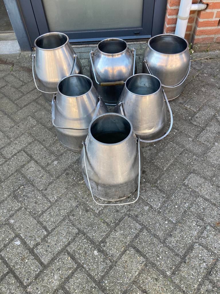 Mooie lage aluminium melkkannen,vanaf 25 euro  per stuk, Ophalen, Gebruikt
