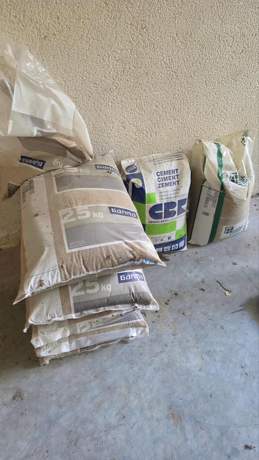 125kg zand + 25kg cement, Enlèvement