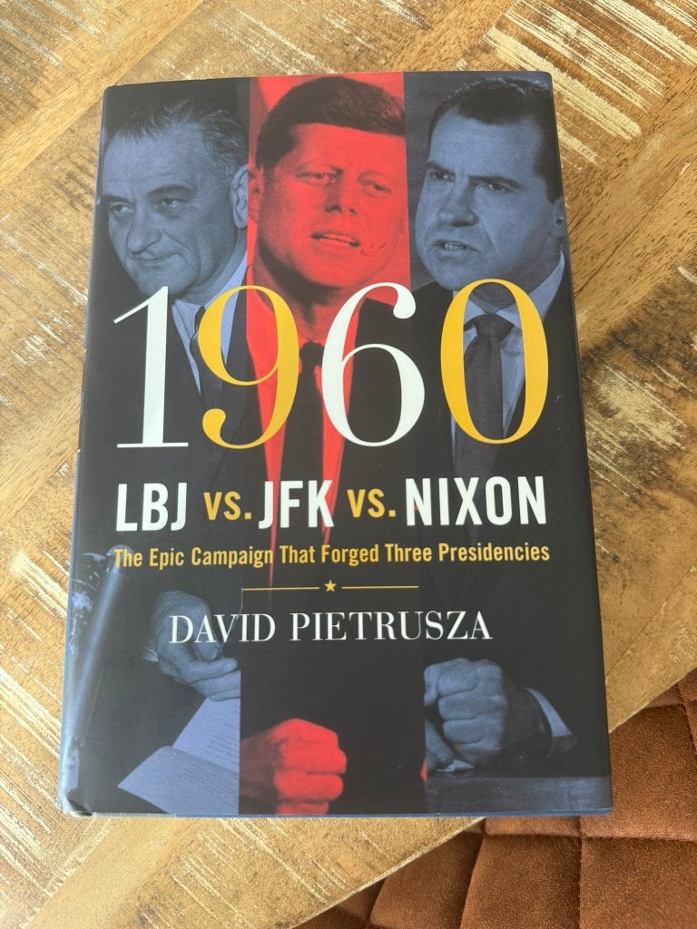 1960 LBJ vs. JFK vs. Nixon - David Pietrusza, Ophalen of Verzenden, Zo goed als nieuw, Maatschappij en Samenleving, David Pietrusza