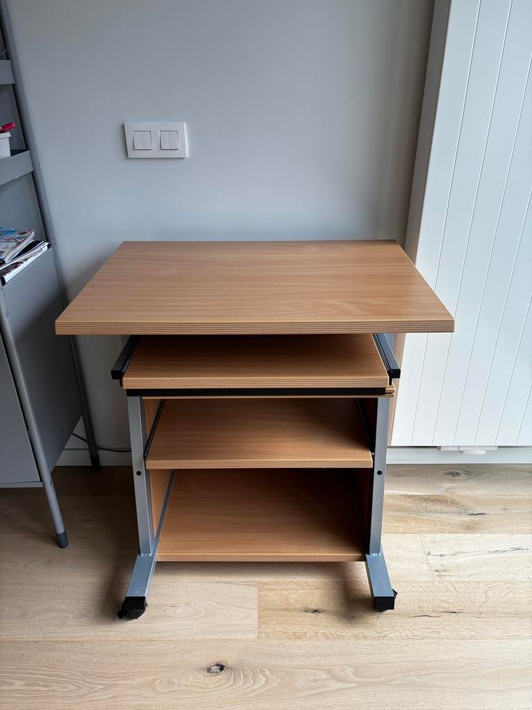 Computertafeltje, Ophalen, Zo goed als nieuw, 40 tot 80 cm, 70 tot 120 cm
