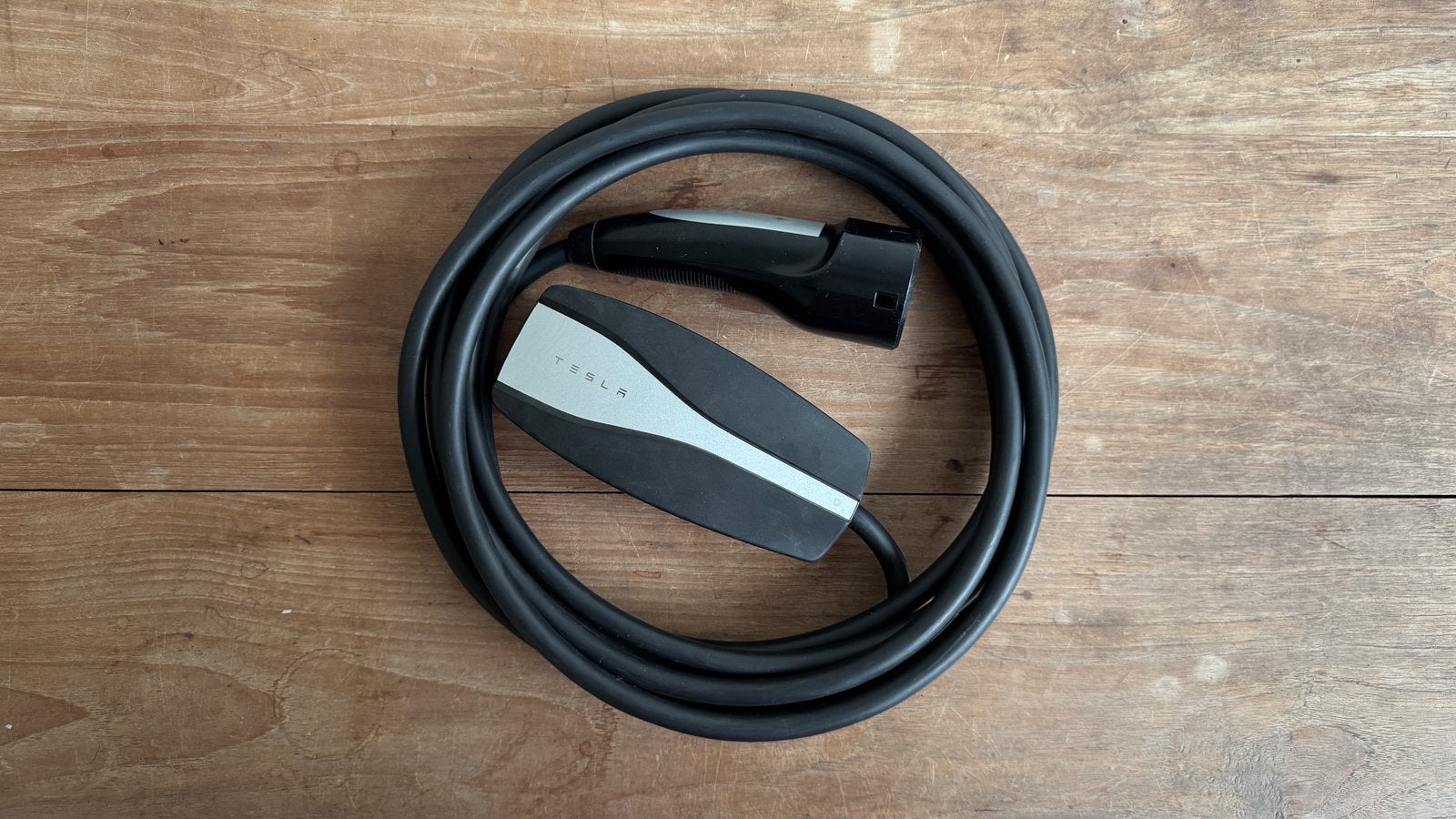 Tesla Mobile Connector (defect), Ophalen