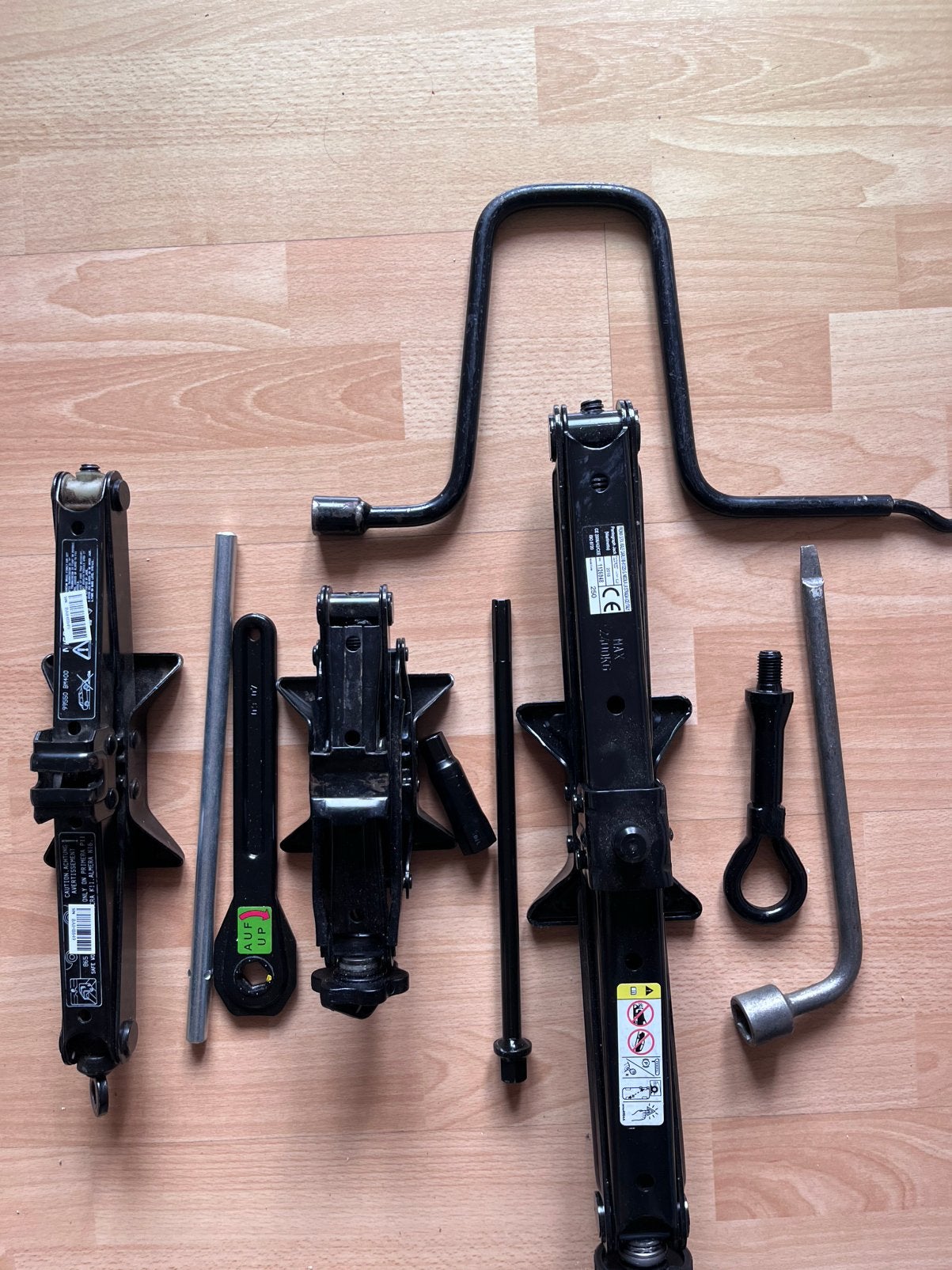 Lot de 3 crics losange voiture + manivelles, Ophalen, Zo goed als nieuw