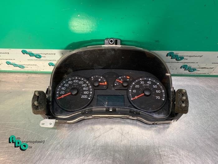 Instrument de bord d'un Fiat Panda (Panda 03-), Autos : Pièces & Accessoires, Tableau de bord & Interrupteurs, Fiat, Utilisé, 3 mois de garantie