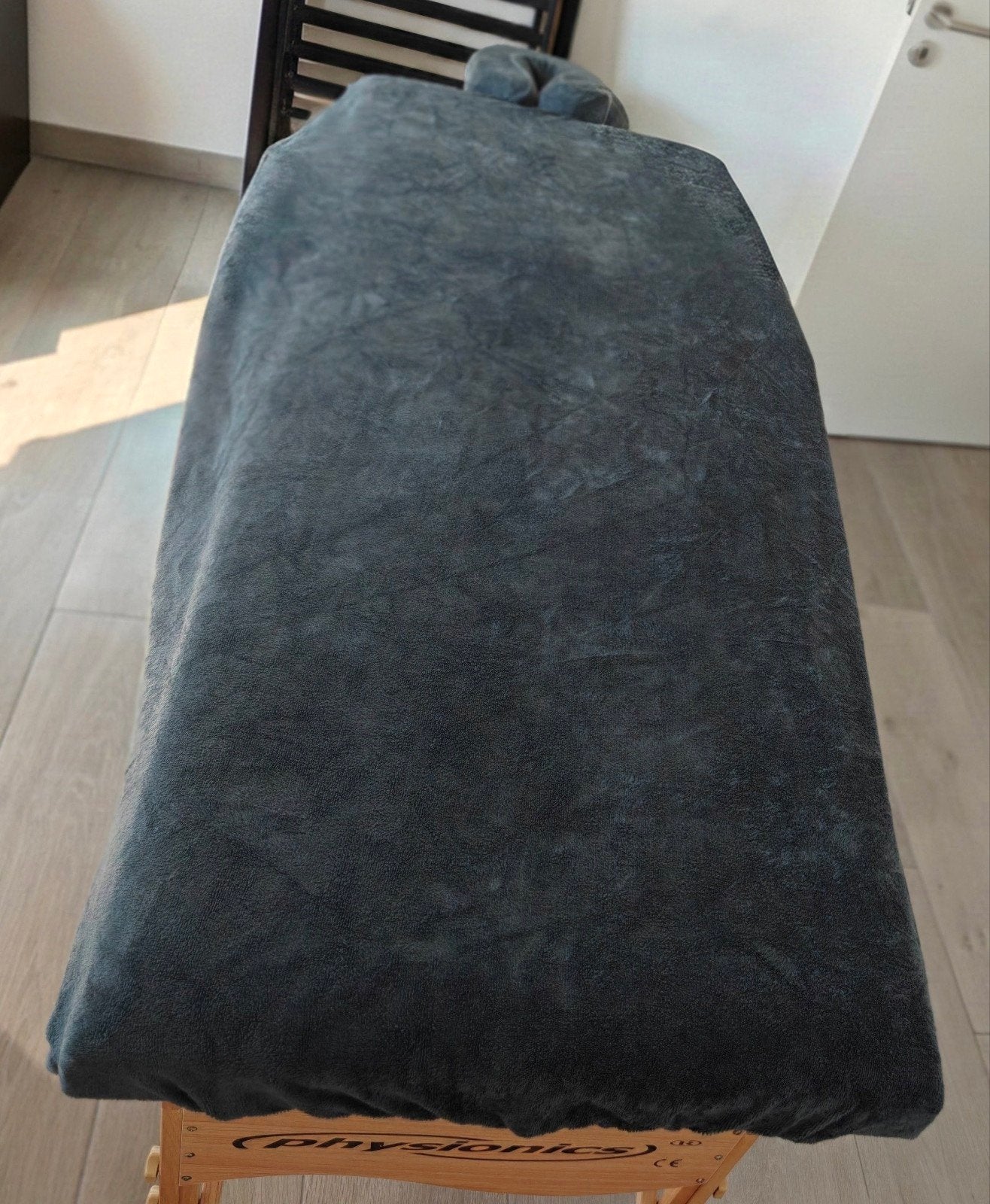 Massagetafel met hoes en toebehoren, Ophalen, Massagetafel