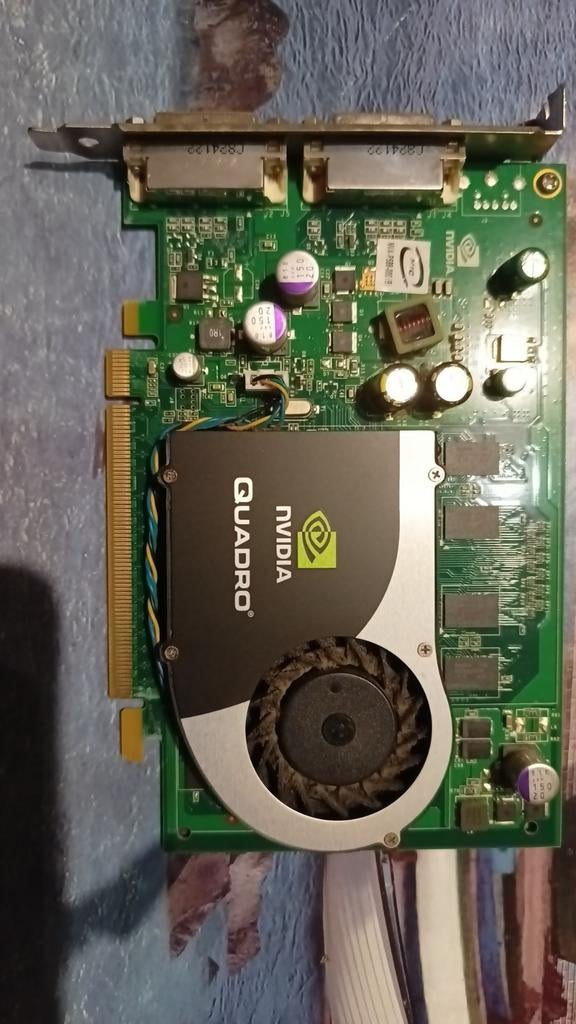 La carte graphique Nvidia GeForce provient de HP, Enlèvement ou Envoi