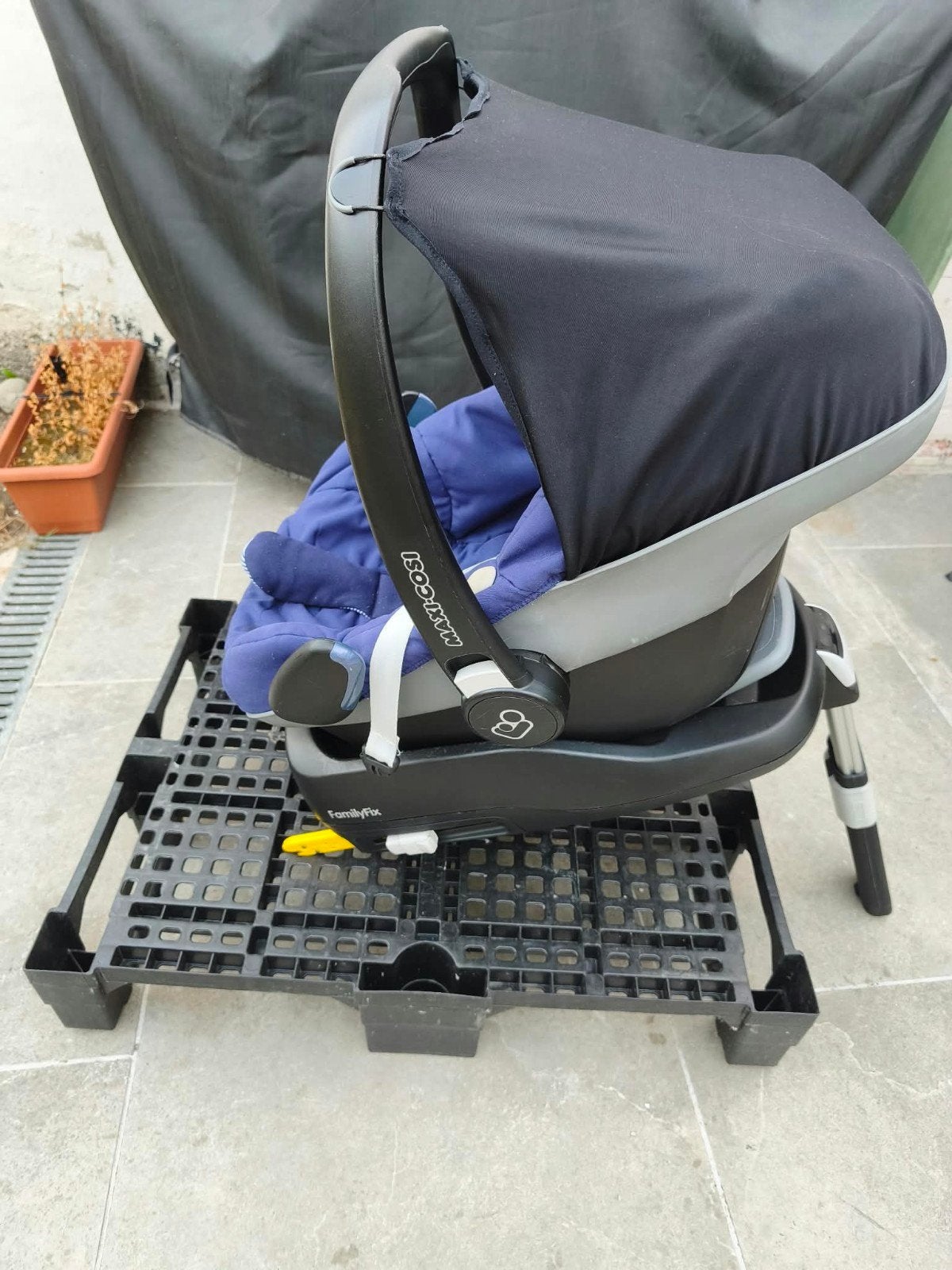 Maxi cosi met familyfix isofix, Enlèvement, Utilisé, Maxi-Cosi, Avec siège auto