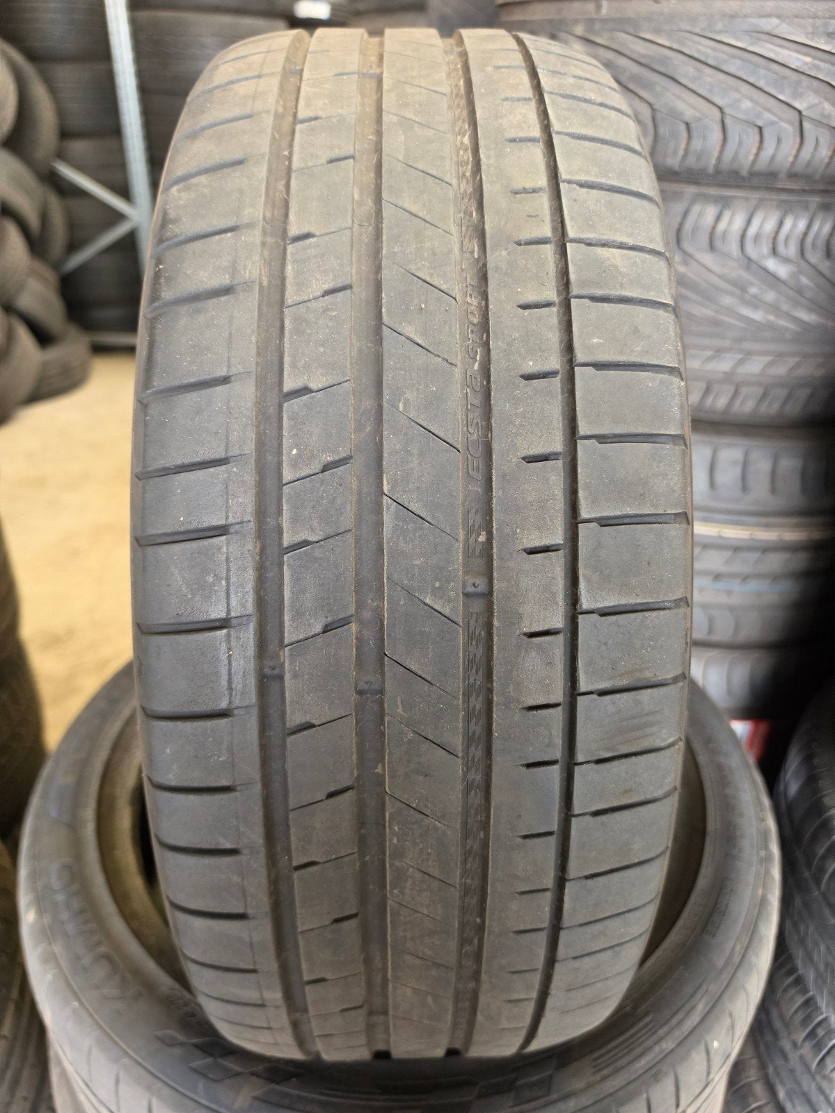 225/45 r19 kumho 2254519 22545 r19 225/45 r19, Enlèvement ou Envoi