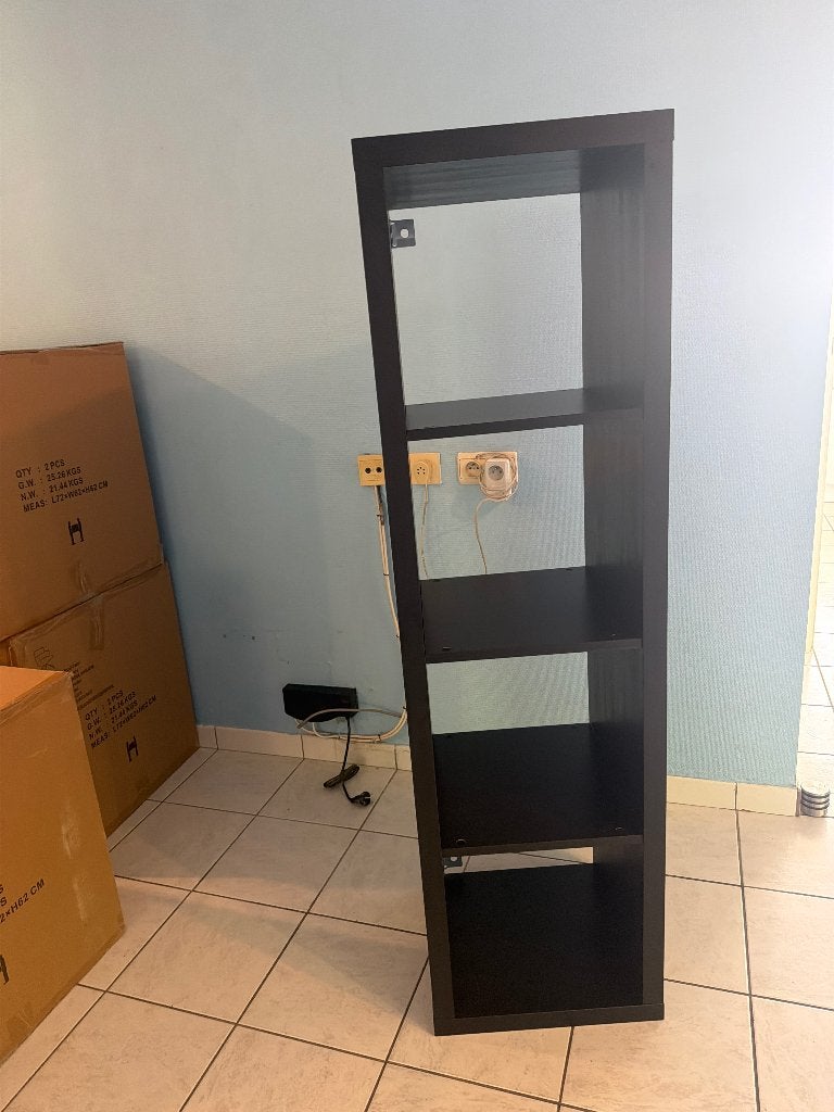 IKEA kast zwart, Ophalen, Met plank(en), Gebruikt, 100 tot 150 cm