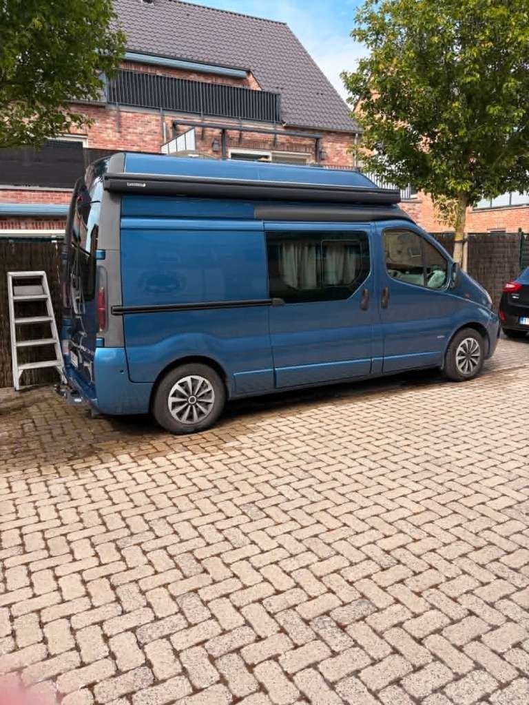 Opel Vivaro Camper 2006 Automaat | 134.000 km, Autos, Opel, Particulier, Vivaro, ABS, Airbags, Air conditionné, Ordinateur de bord