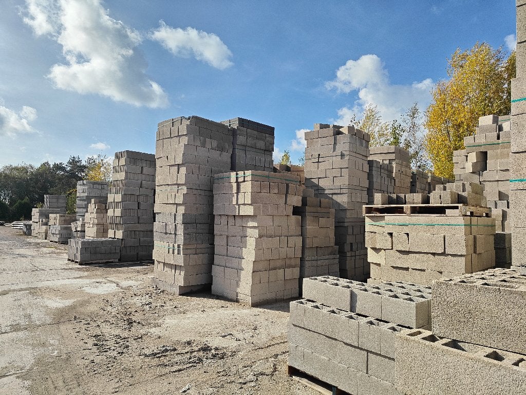 metselstenen-betonblokken /1ste /2de keus, Doe-het-zelf en Bouw, Ophalen, Zo goed als nieuw, Beton