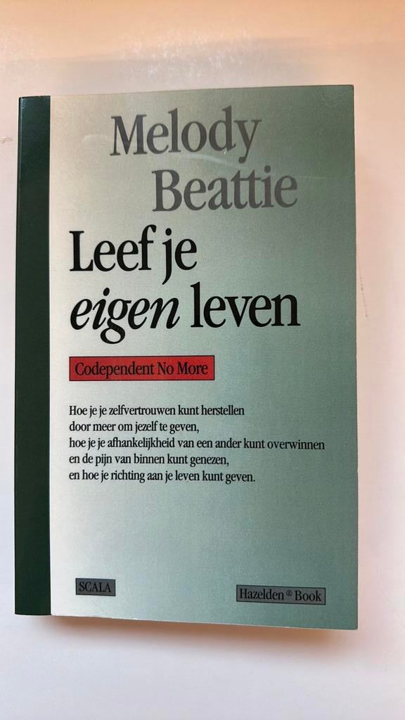 Leef je eigen leven /Melody Beattie, Ophalen of Verzenden, Zo goed als nieuw