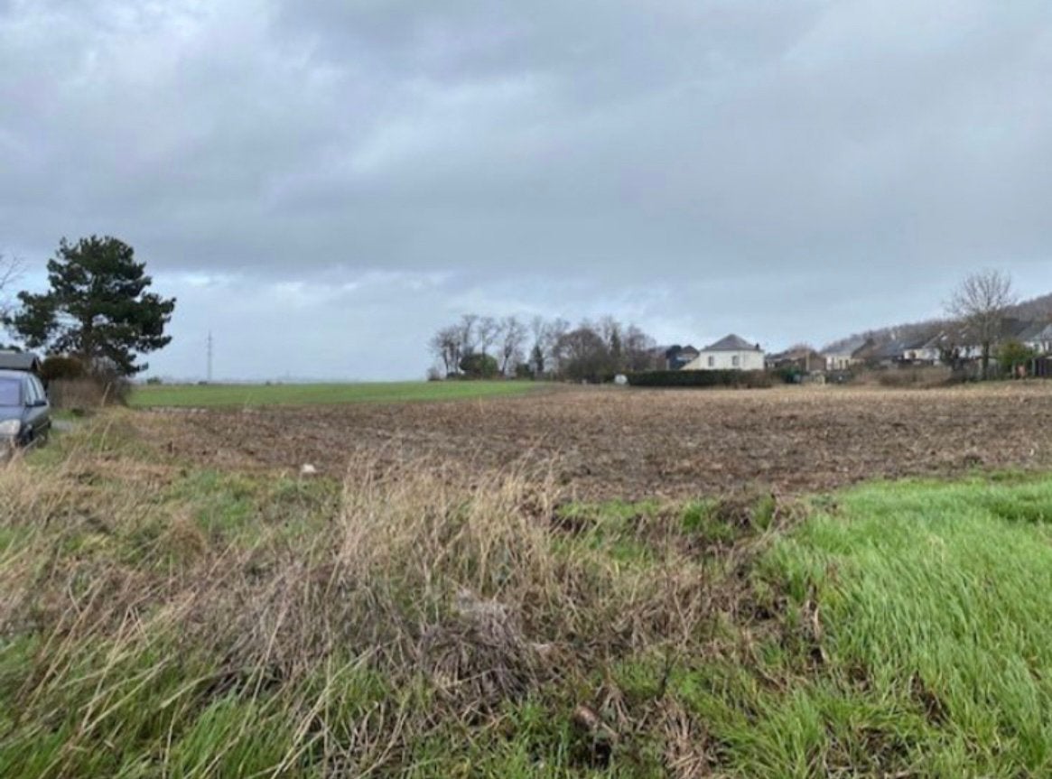 Terrain a batir Peronnes Lez Binche