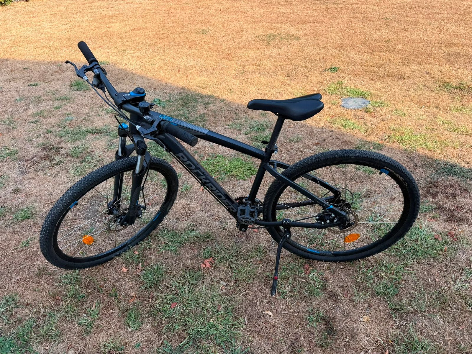Mountainbike Rockrider ST 520 - Black/Blue, Ophalen