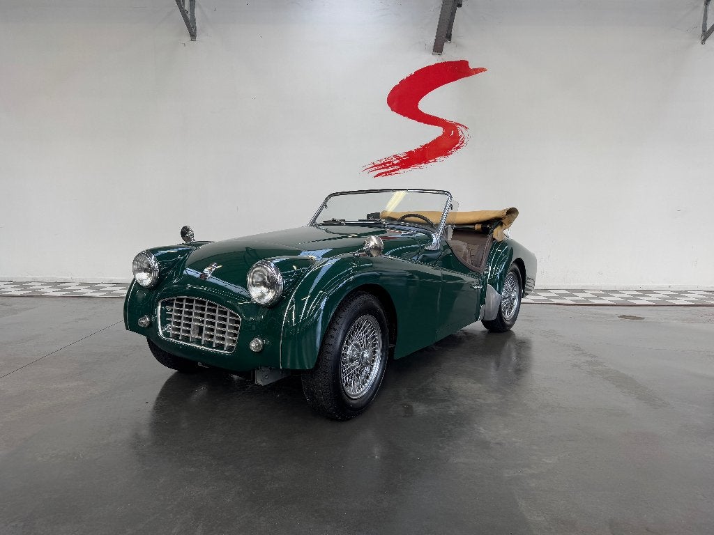TRIUMPH TR3 SMALL MOUTH _ Old Timer, Autos, Cuir, Achat, Beige, Entreprise
