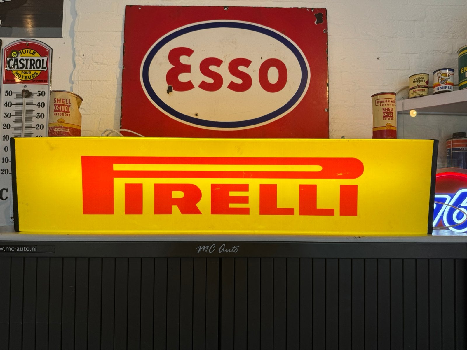 PIRELLI banden oude reclame lichtbak, Ophalen, Gebruikt, Lichtbak of (neon) lamp