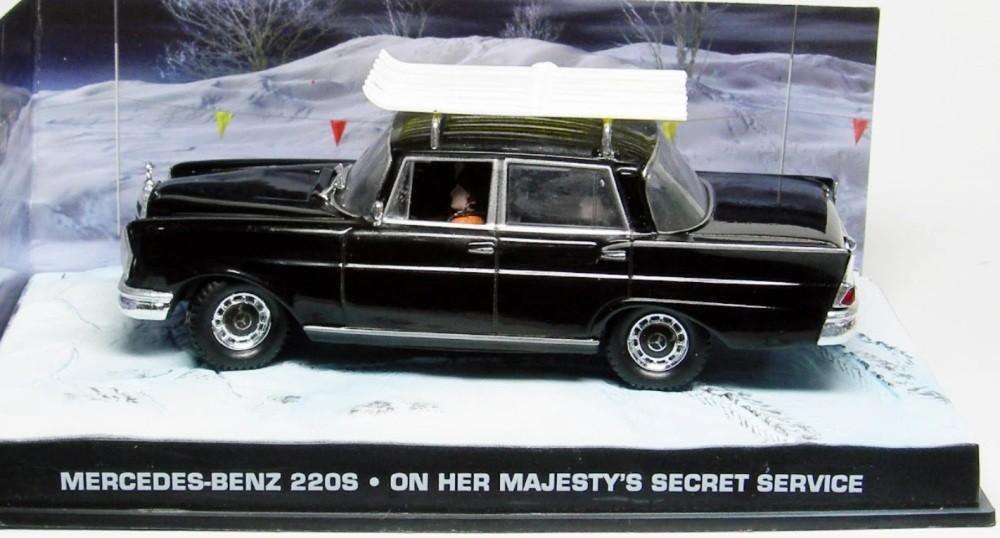 Mercedes-Benz 220S James Bond 007 #78., Ophalen of Verzenden, Zo goed als nieuw, Auto, Universal Hobbies