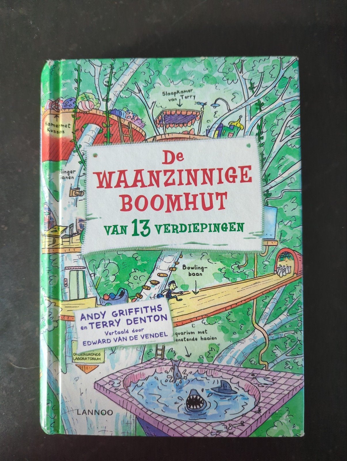Terry Denton - De waanzinnige boomhut van 13 verdiepingen, Ophalen, Terry Denton; Andy Griffiths