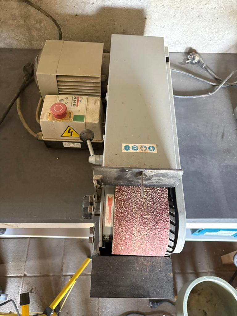 Huvema schuurband, Doe-het-zelf en Bouw, Gereedschap | Schuurmachines, Ophalen, Zo goed als nieuw, Bandschuurmachine