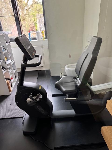 Ligfiets fitness TECHNOGYM, Sport en Fitness, Ophalen, Ligfiets, Kunststof, Gebruikt