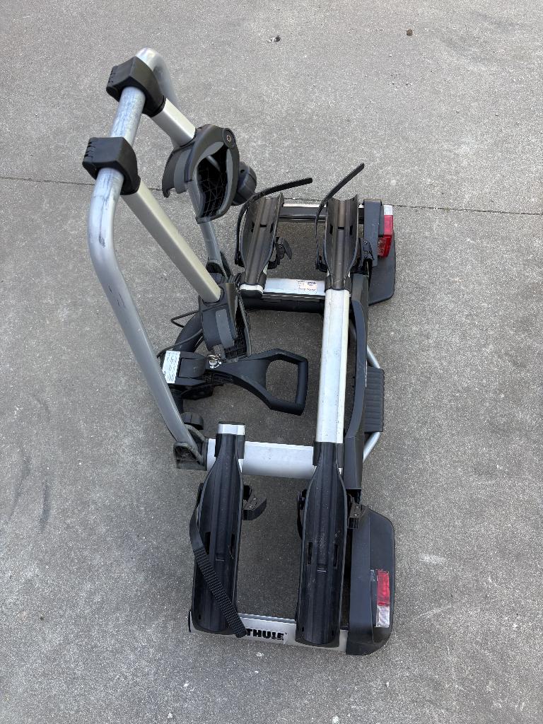 porte-vélos Thule, Autos : Divers, Porte-vélos, Support d'attelage, 2 vélos, Comme neuf, Vélo électrique