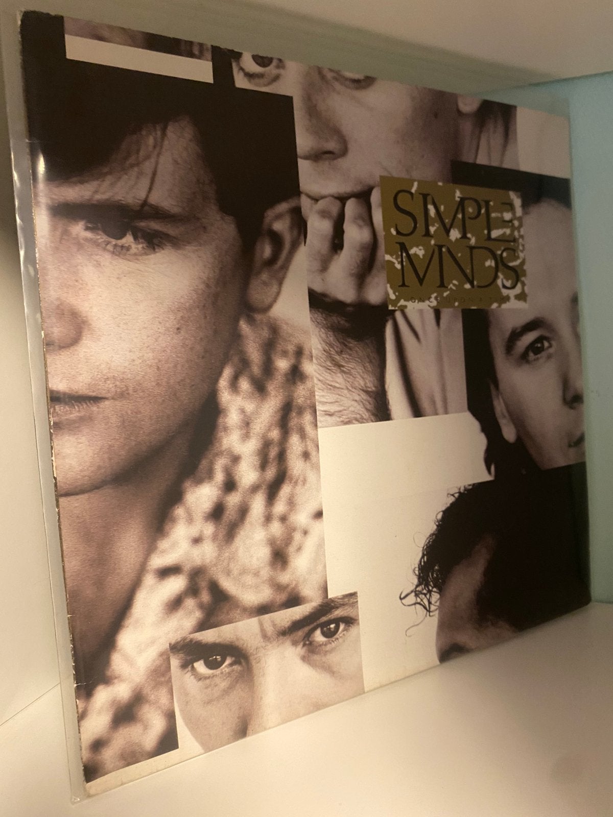 Simple Minds – Once Upon A Time - Europe 1985, Envoi, Utilisé