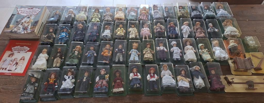 Collection de poupées en porcelaine. Documentation incluse., Enlèvement ou Envoi