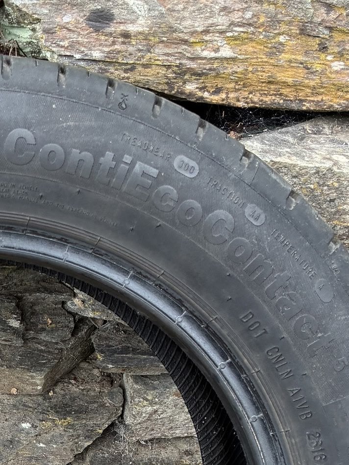Pneu Continental ContiEcoContact 195/55 R 15 V   5-6mm, Autos : Pièces & Accessoires, Pneus & Jantes, 15 pouces, Véhicule de tourisme