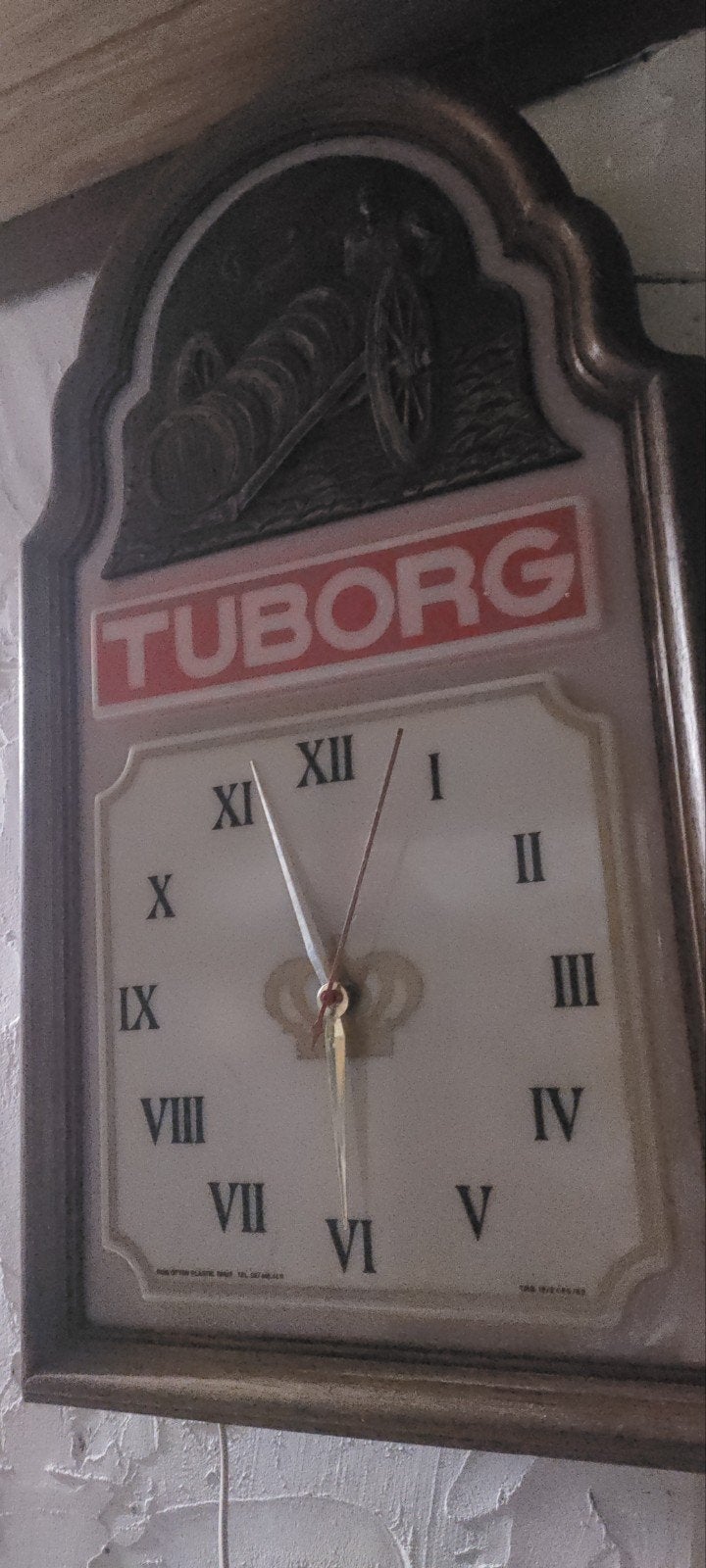 tuborg klok met licht, Antiquités & Art, Antiquités | Horloges, Enlèvement