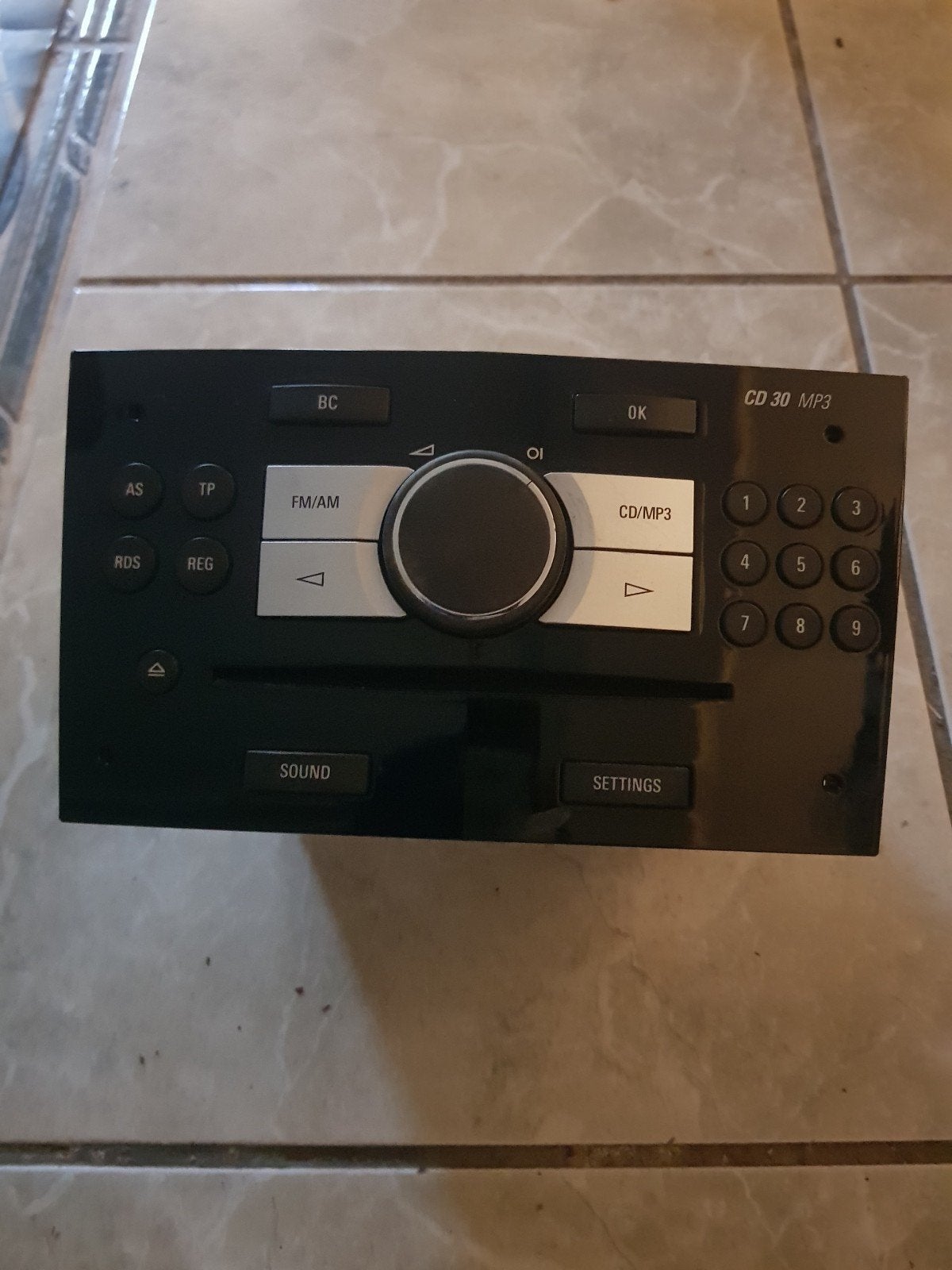 auto radio  CD, Enlèvement ou Envoi