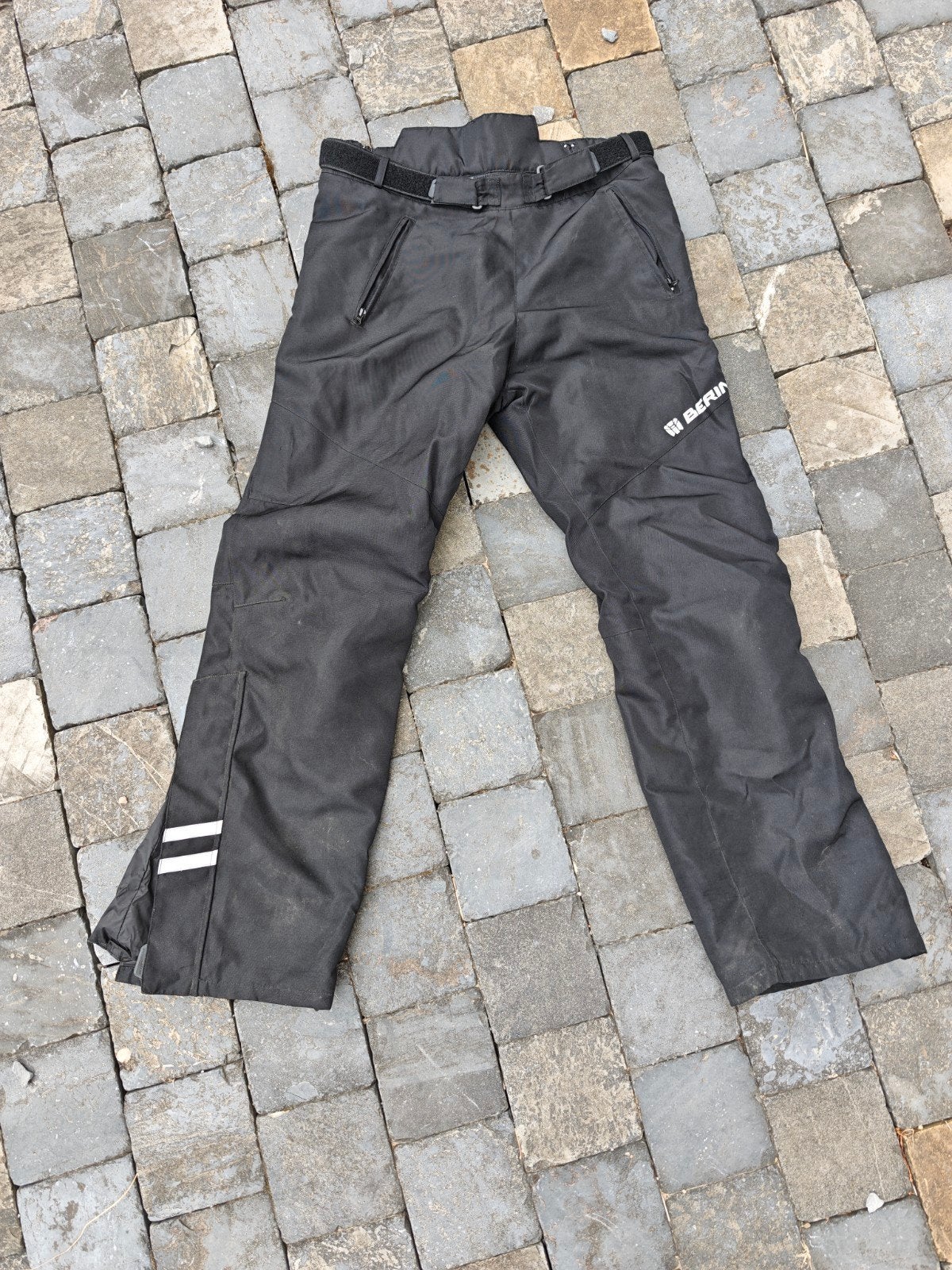 Pantalon moto hiver, Motos, Enlèvement