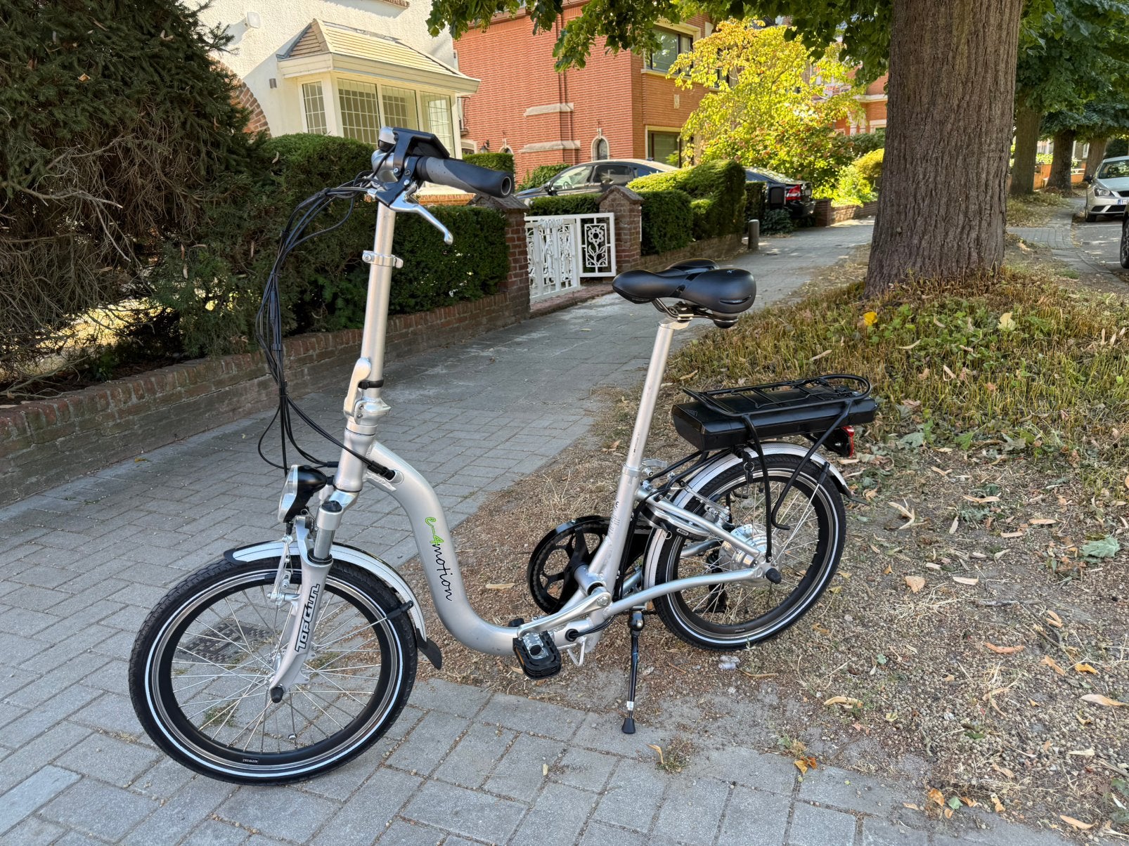 E-4motion elektrische vouwfiets, Fietsen en Brommers, Fietsen | Vouwfietsen, Ophalen of Verzenden, Zo goed als nieuw, Versnellingen