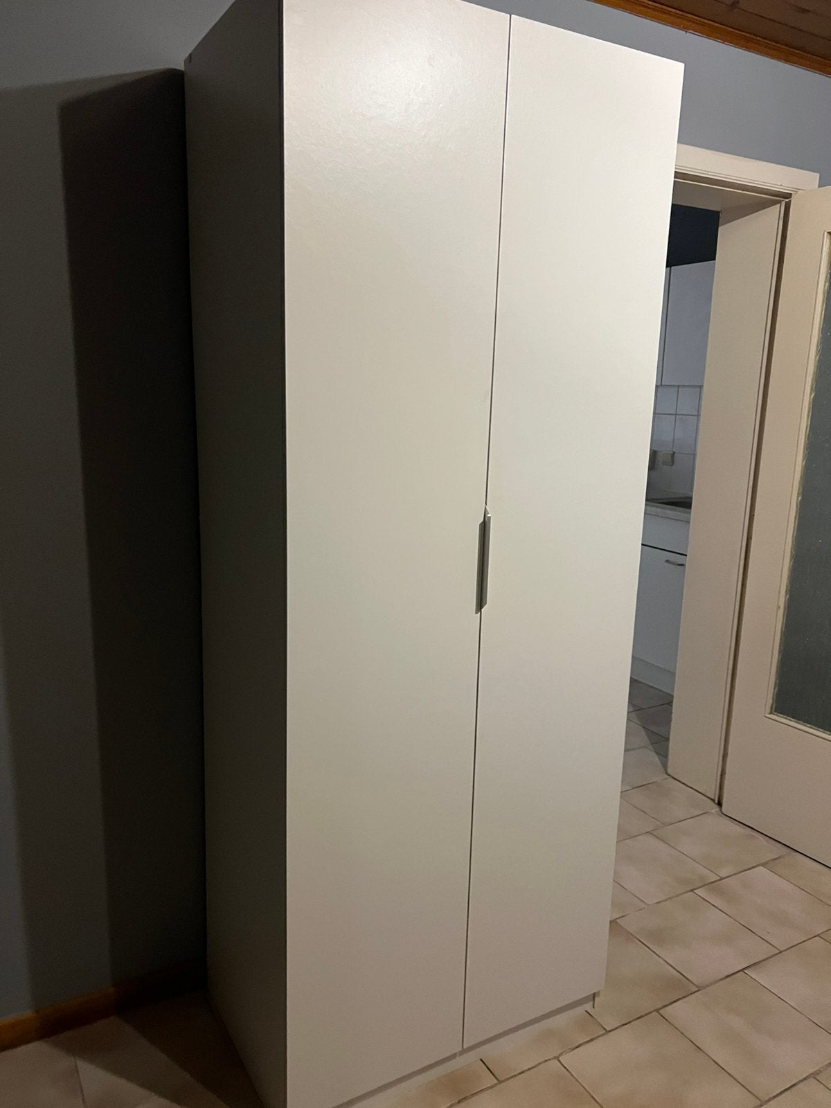 Kleine kast vior studio, Ophalen, Zo goed als nieuw
